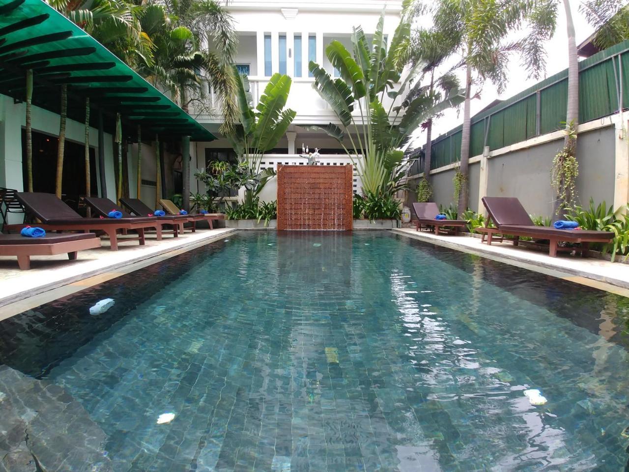 Central Night Hotel Siem Reap Exteriér fotografie
