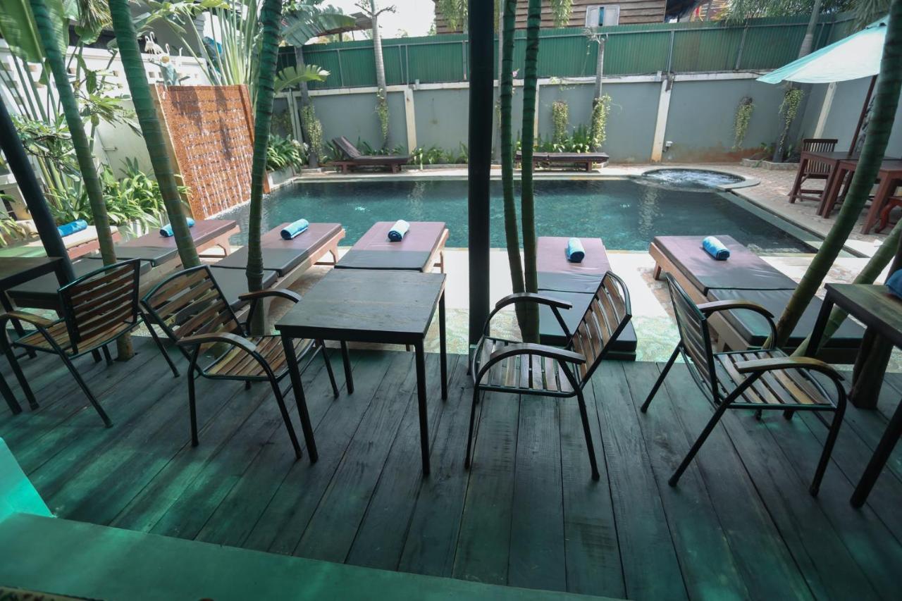 Central Night Hotel Siem Reap Exteriér fotografie