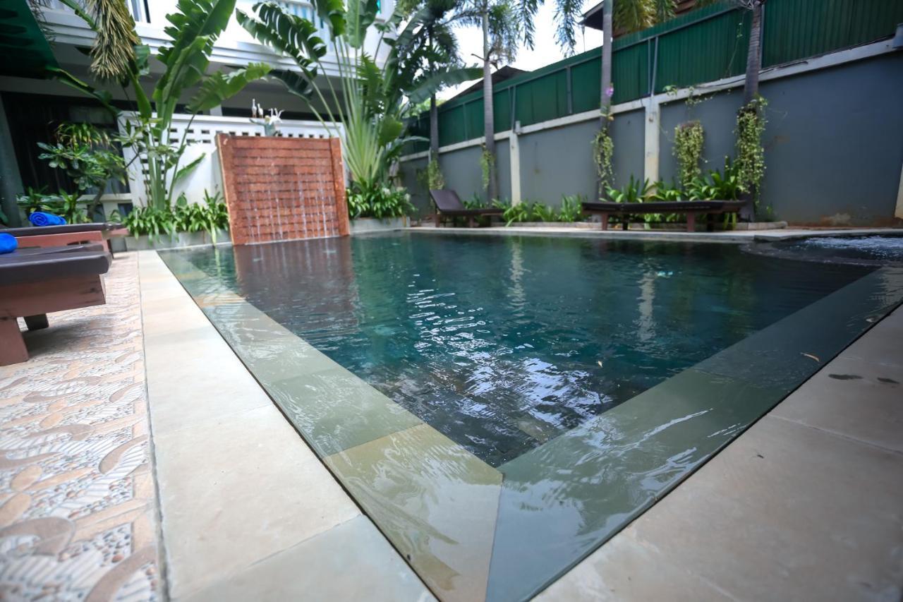 Central Night Hotel Siem Reap Exteriér fotografie
