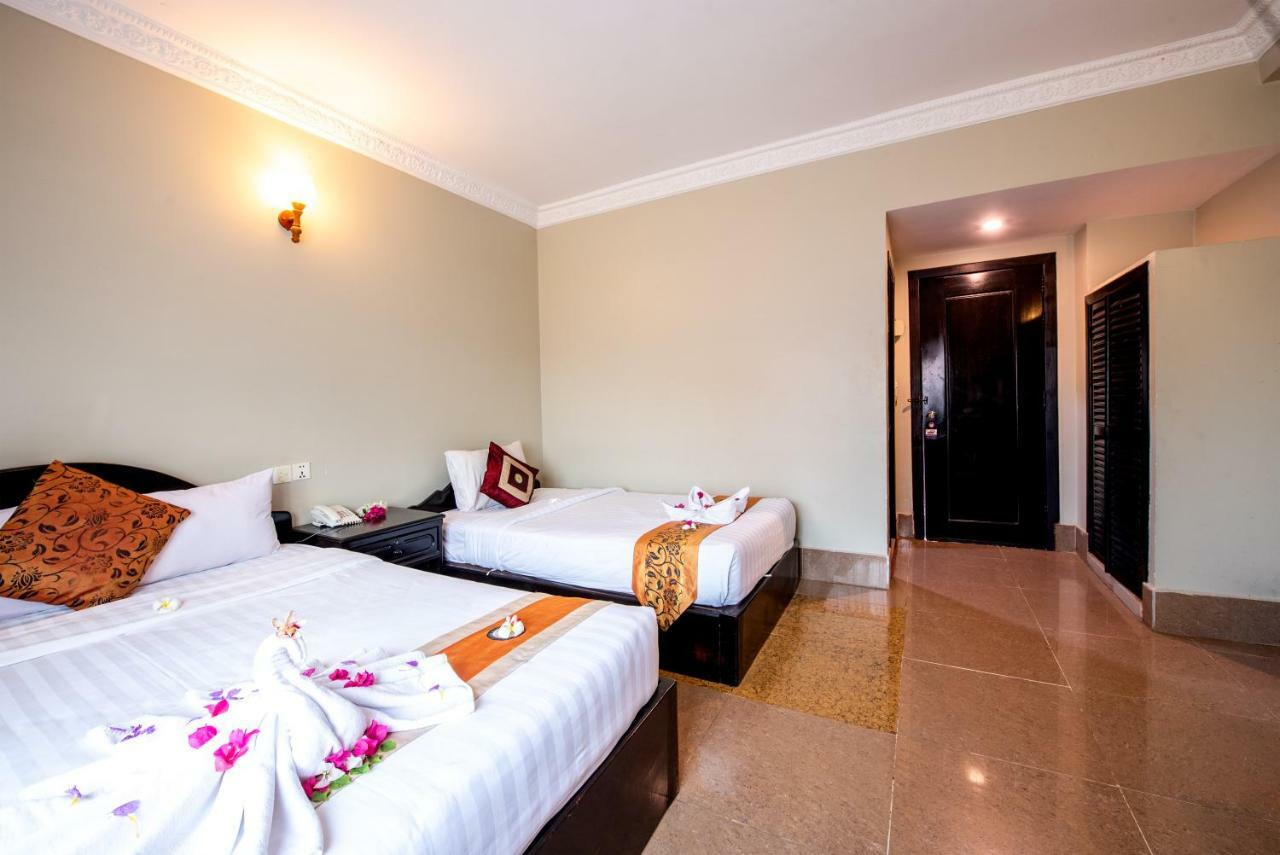 Central Night Hotel Siem Reap Exteriér fotografie